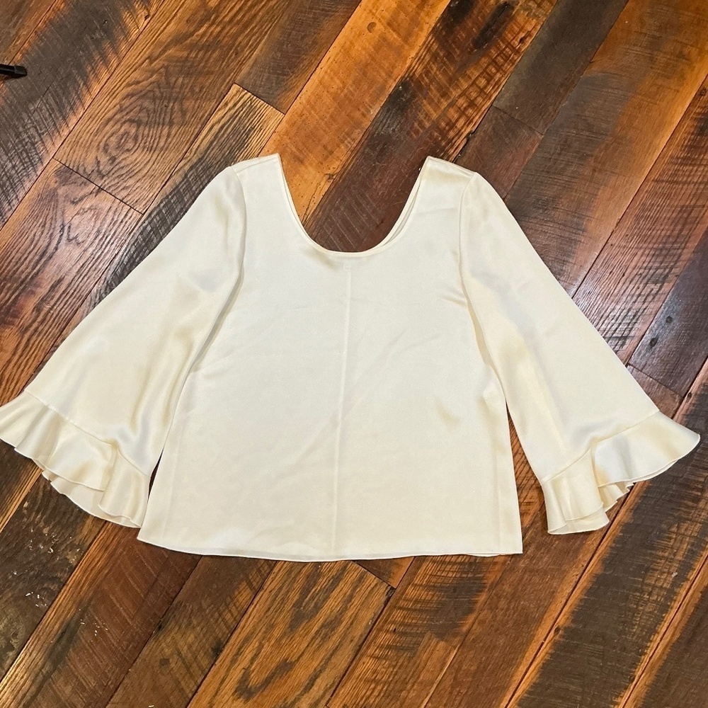 Elizabeth and James Ivory Bell Sleeve Blouse | Minimalist Satin Top Size M - Picture 2 of 7
